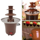 Cascata de chocolate compacta ideal para festas, encontros e presentes.