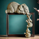 Estatuetas de elefante em resina que simbolizam amor e união. Decoração com significado.