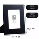 Porta-retrato de vidro preto com acabamento espelhado, disponível nos tamanhos 10x15 e 15x20, ideal para mesa.