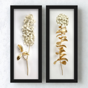 Kit com 2 quadros florais dourado e branco, moldura em madeira, vidro incolor, ideal para lavabo, sala, corredor ou cozinha.