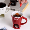 Fondue individual de chocolate com frutas e biscoitos para sobremesas