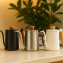 Bule Inox Chaleira Gooseneck 600ml com Cabo de Madeira para Café e Chá Casa Splendida