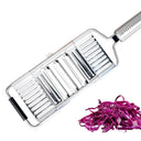 Ralador profissional de legumes em inox com 4 lâminas intercambiáveis e alça antiderrapante.