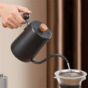Chaleira gooseneck 600ml com cabo de madeira e bico fino curvo para preparo manual de café