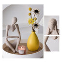 Estátua abstrata O Pensador em resina premium para decoração elegante e moderna de interiores