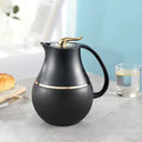 Garrafa térmica estilo europeu preta com alça cromada e tampa de clique, ideal para bebidas quentes