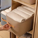 Caixa organizadora de tecido caqui para guarda-roupa