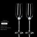 conjunto-tacas-champagne-cristal-lapidado.jpg" alt="Conjunto com 2 taças de champagne em cristal lapidado com haste cravejada dourada e prateada