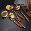 Kit 6 utensílios dourados em aço inox 304 com cabos de madeira – Casa Splendida