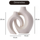 Kit com 2 vasos decorativos com design orgânico e acabamento fosco em cerâmica, estilo contemporâneo para salas ou aparadores