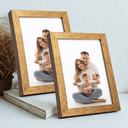 Kit com 2 porta-retratos 15x21 em madeira com vidro, estilo caixa com 3 cm de profundidade, disponível em 5 cores.