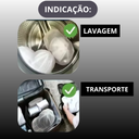 Saco de poliéster para lavar bonés sem deformar na máquina.
