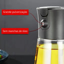borrifador de azeite 700ml em vidro borossilicato com gatilho pulverizando óleo sobre salada – Casa Splendida