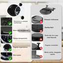 Utensílio manual desfiando frango cozido com facilidade, perfeito para receitas rápidas