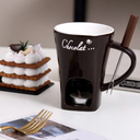 Fondue individual de chocolate com frutas e biscoitos para sobremesas