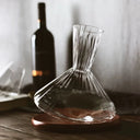 Decanter de Vinho Rotativo em Cristal com Base de Madeira 1500ml Casa Splendida
