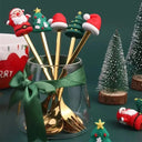 Kit Talheres de Natal Encantado Casa Splendida, dentro de uma taça mostrando os detalhes do produto
