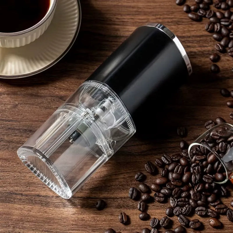 Moedor elétrico de café portátil preto com recarga USB e ajuste de moagem