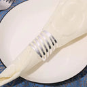 Porta-guardanapos metálicos prateados com acabamento eletroplated e design elegante para mesa posta de eventos e uso diário