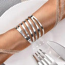 Porta-guardanapos metálicos prateados com acabamento eletroplated e design elegante para mesa posta de eventos e uso diário