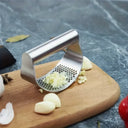 Espremedor de Alho em Aço Inox Casa Splendida