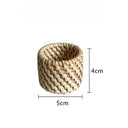 Porta-guardanapo artesanal de rattan natural, feito à mão, em formatos circular e quadrado – Casa Splendida.

