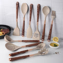 Kit de utensílios de silicone com cabo efeito madeira e detalhes dourados – Casa Splendida
