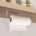 Suporte de rolo de papel inox prateado montado na cozinha