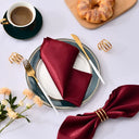 Guardanapo de cetim vinho 30x30cm para decoração de mesa luxuosa