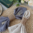 Faixas porta‑guardanapo de juta com renda branca e cordão de juta, kit 100 peças – estilo rústico boho para mesa posta Casa Splendida.

