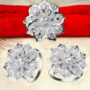 Porta-guardanapos metálicos vazados com acabamento eletroplated em prata  floral para eventos e mesa posta elegante