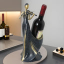 Suporte para Vinho Decorativo Escultura Violinista em Resina Casa Splendida