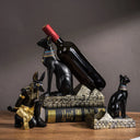 Suporte para Vinho com Escultura Egípcia em Resina Casa Splendida