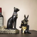 Suporte para Vinho com Escultura Egípcia em Resina Casa Splendida